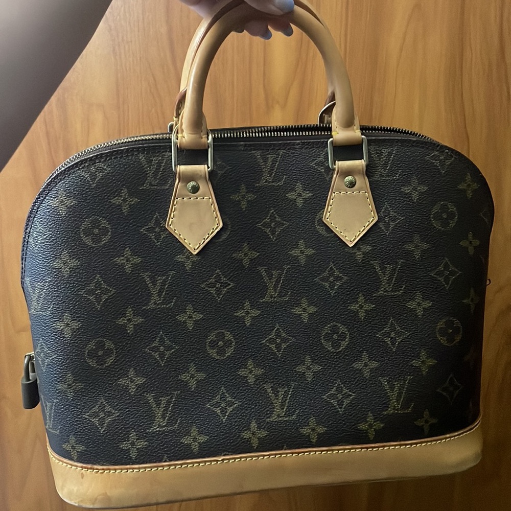 Sold❌Authentic Louis Vuitton Alma Monogram PM Size💖 - Picture 4 of 17